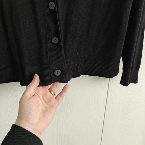 Reitmans Classic Black Women's Cardigan - Picture 4 of 6